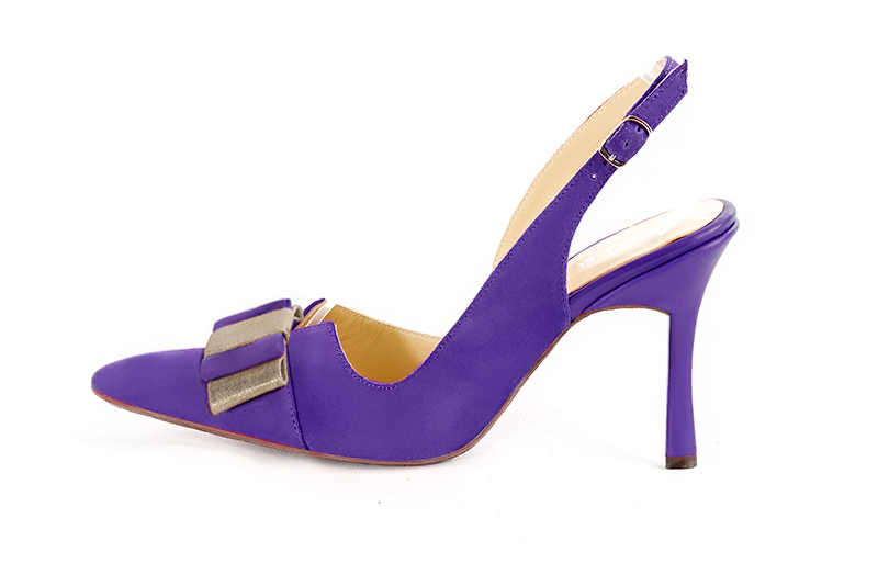 Violet purple and gold women's open back shoes, with a knot. Tapered toe. Very high spool heels. Profile view - Florence KOOIJMAN